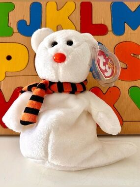 NWT Quivers the Ghost Bear Ty Halloween Beanie Baby 2002